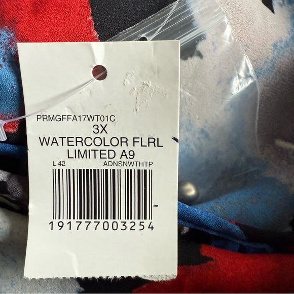 The limited Womens Plus Size 3X Floral Printed Bell Sleeve Blouse 4Th July - Picture 9 of 12